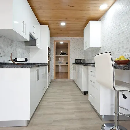 Apartman Mimosas 2 *